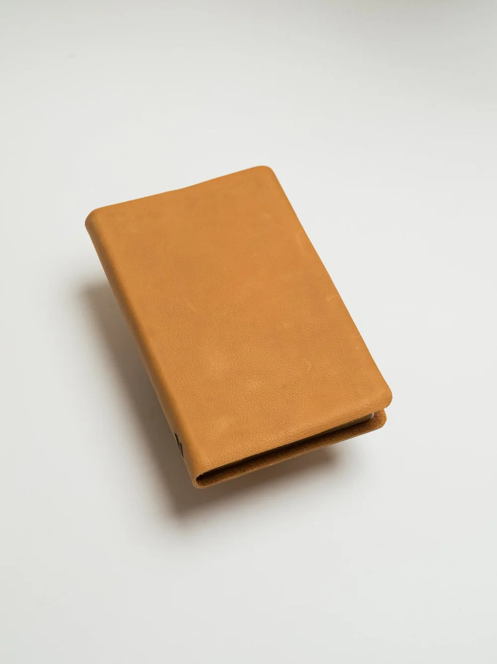 NKJV Bible, Thinline Edition (Light Tan)